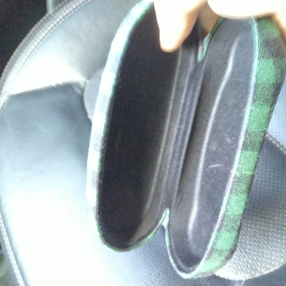 Beaver Canoe glasses case - Picture 3 of 4